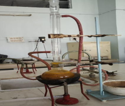 Extraction of clove, fennel & turmeric.png